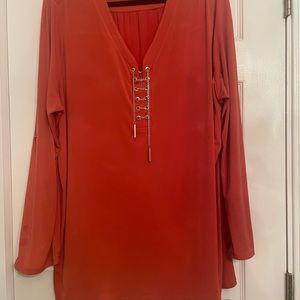 Michael Kors 3X orange top with gold chain center